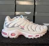 Жіночі кросівки на балоні nike air max білі рожеві 37-40
