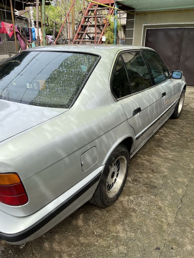 Продам BMW e34