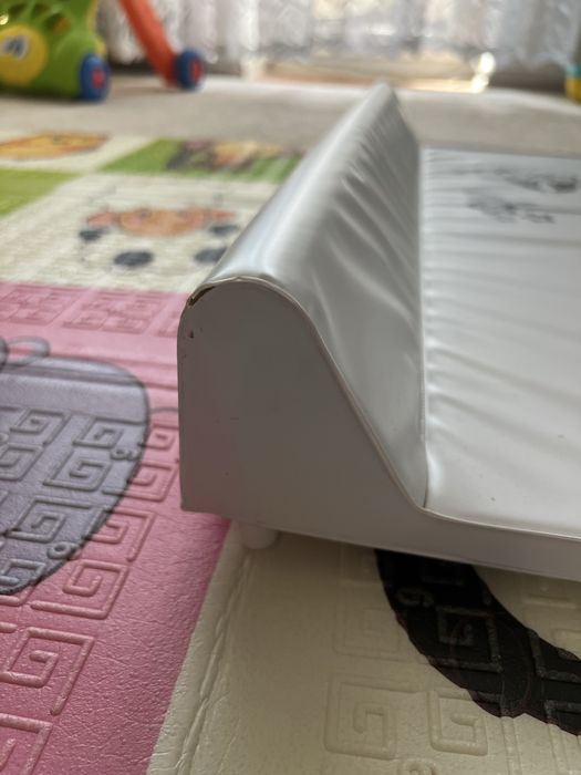 Пеленатор на комод чи ліжечко