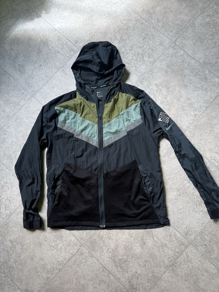 Nike Windrunner Wild Run Mens' Running Jacket Green