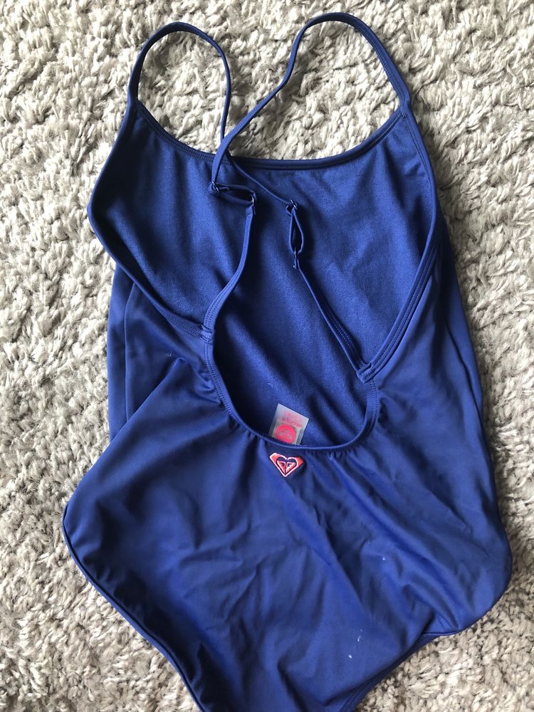 Czteroczęściowy kostium kąpielowy Roxy 12-14 lat