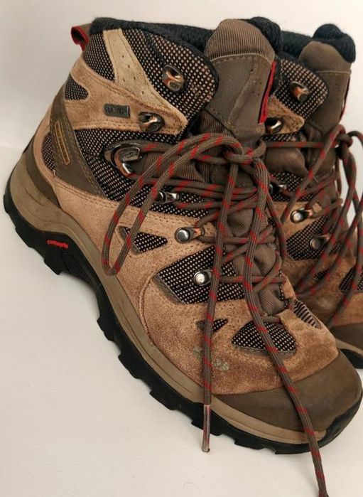 Трекінгові черевики Salomon  UK 6,5.  25см
Дуже зручні та практич