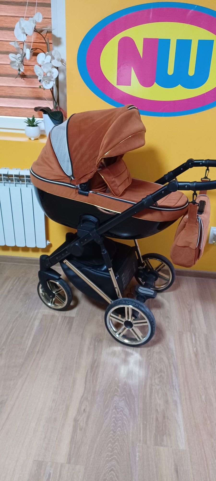 Wózek w wersji gondola KOMIS NW
