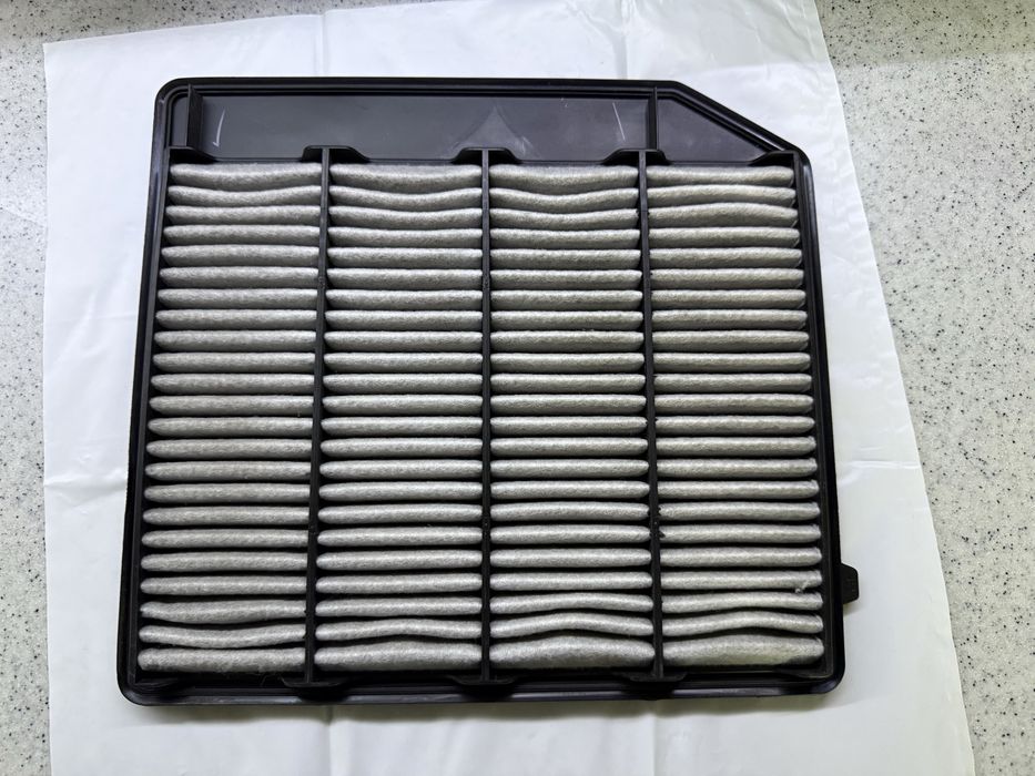 Повітряний фільтр Suzuki 13780-68M00