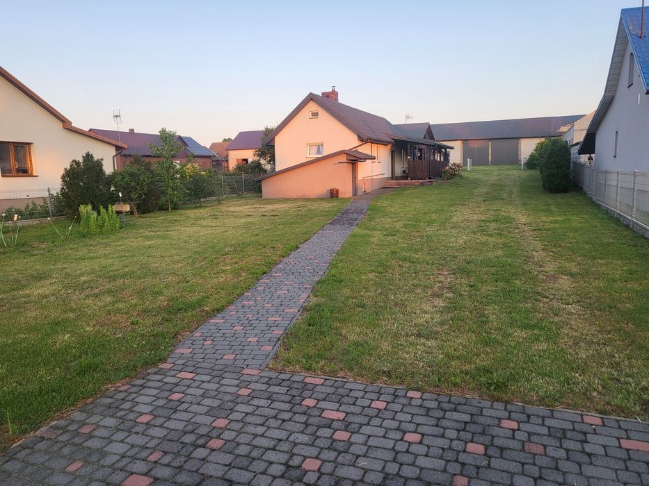 Wynajmę mieszkanie 2 pokojowe z garażem i piwnica