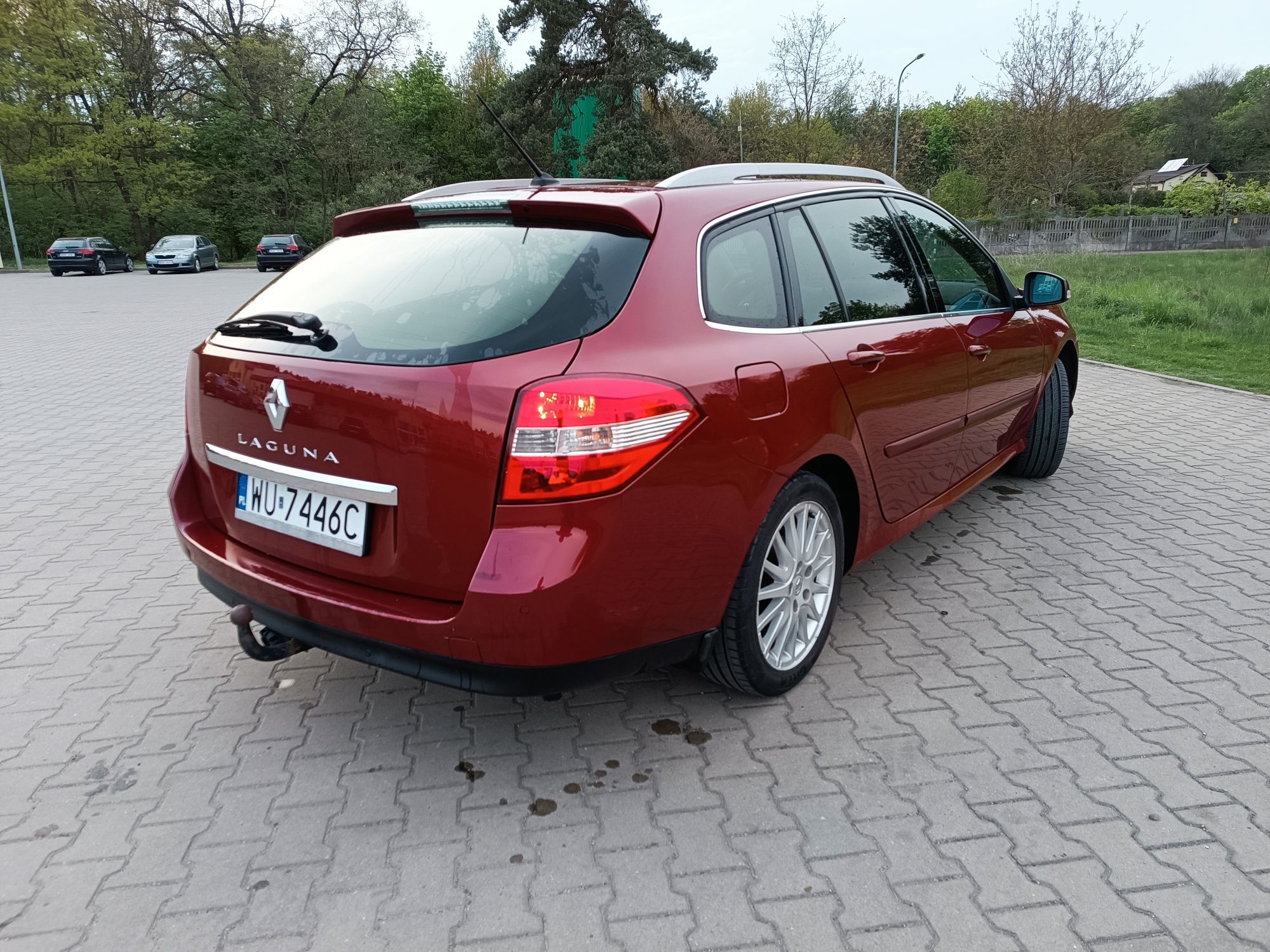 Renault Laguna III 2.0 dCi 150 KM BiXenon HAK
