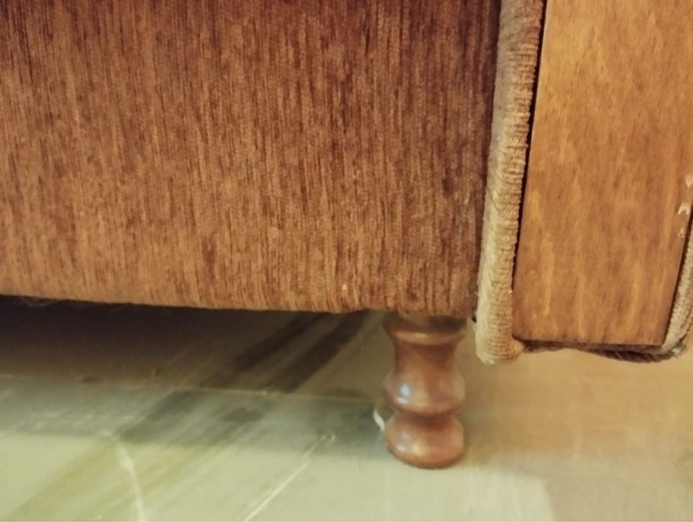 Sofa, kanapa, wersalka rozkładana z pojemnikiem materiał retro prl