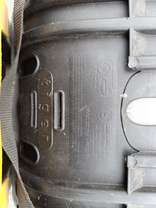 Fotelik  rowerowy jak hamax. Włoski producent. Duży do 22 kg