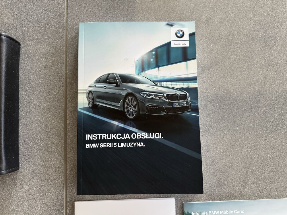 BMW 5 G30 limuzyna instrukcja obslugi polska nowa