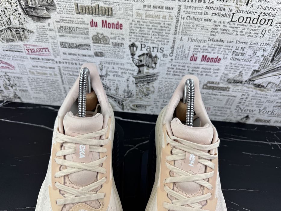 Кросівки Hoka One One Arahi 7 Розмір 40 / Взуття