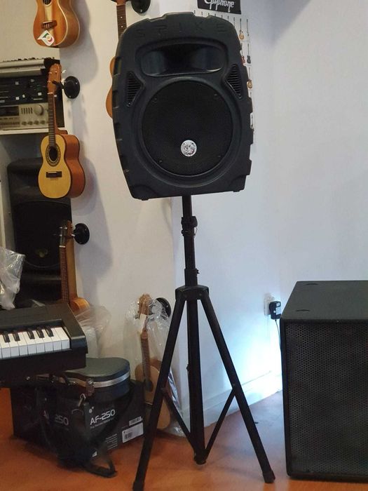 Sistema de Som (2 Colunas 600W + Sub 2200W)