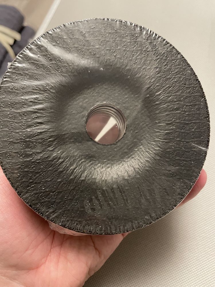 Шлифовальный диск по металлу