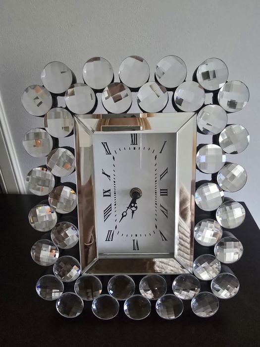 Zegar ozdobny, efektowny