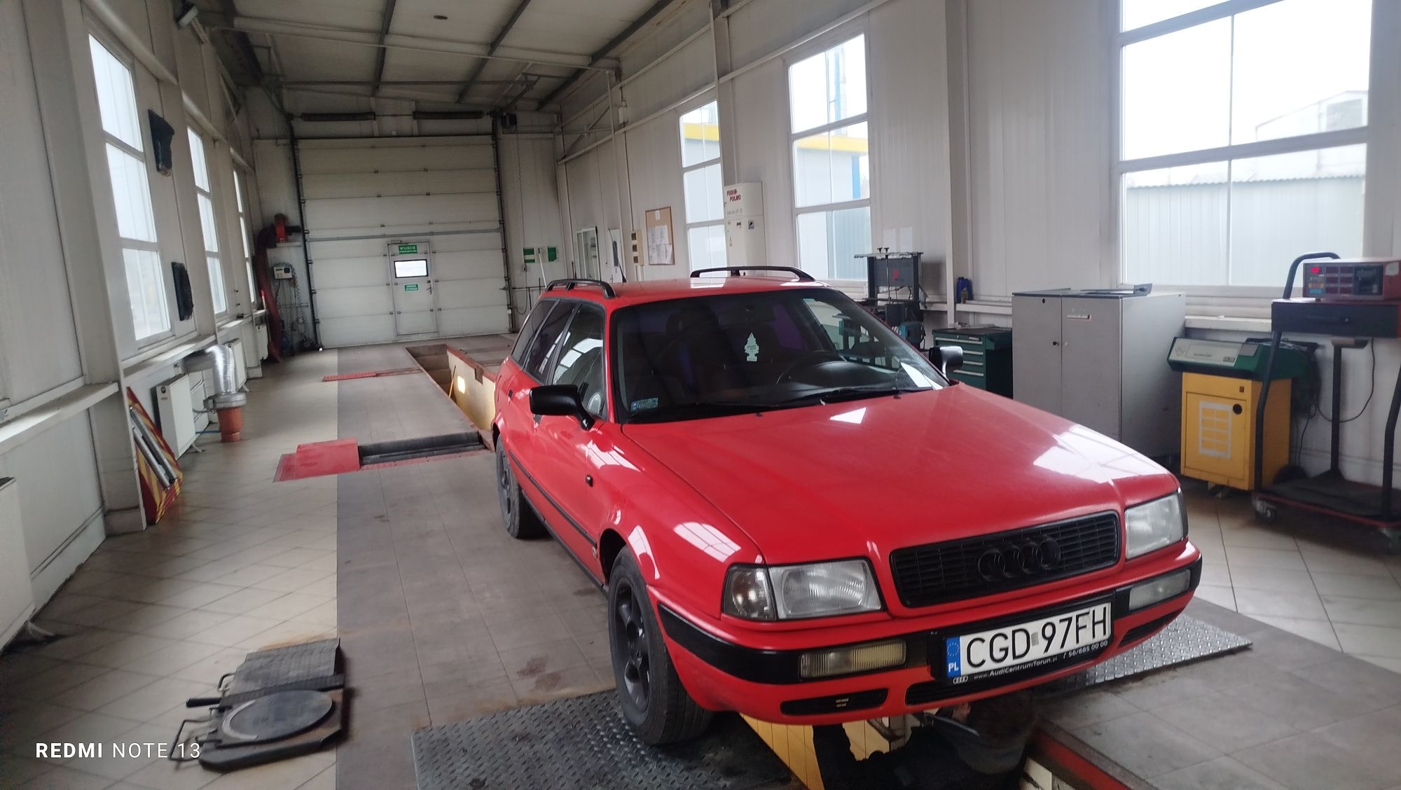 Audi 80.   B4 2.0