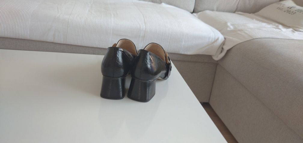 Lux nowe super wygodne Högl skórzane 40,5 40 czarne klamra skóra buty