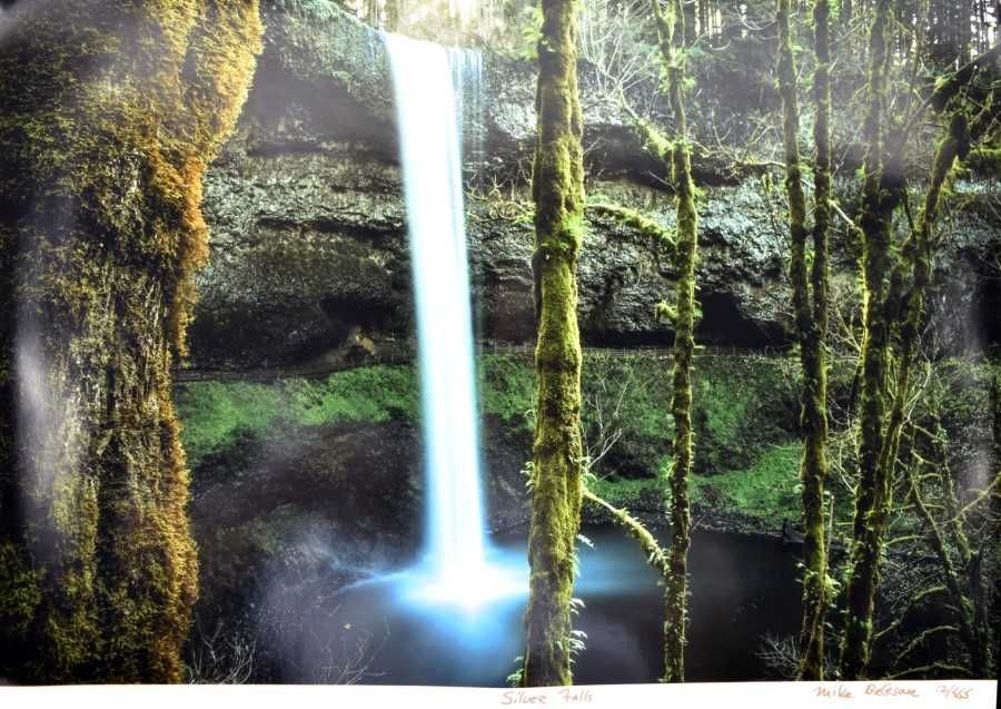 Fotografia digital, assinada e numerada. 'Silver Falls' de DeCesare