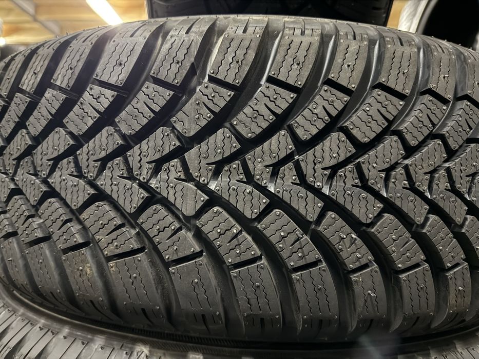 Шини Зимові 215х60хR17 Falken EuroWinter HS01 SUV / 4шт / НОВІ / 2024р