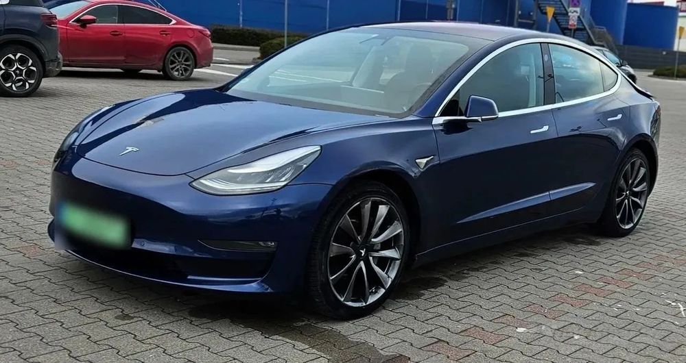 Tesla Model 3 Tesla Model 3 Long Range AWD