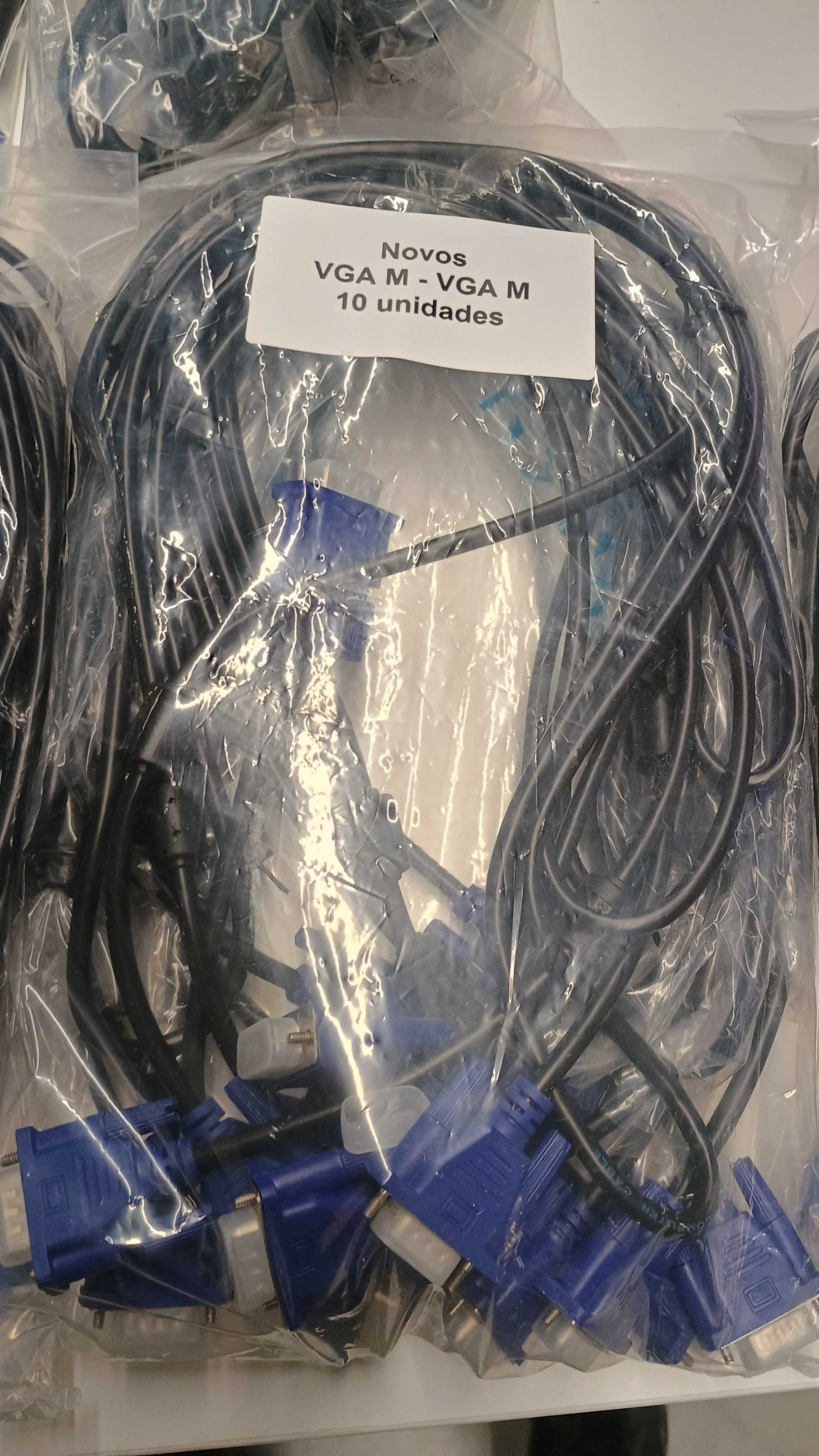 Cabos de vídeo VGA M - VGA M (47 uni) e VGA F - VGA F (4 uni)