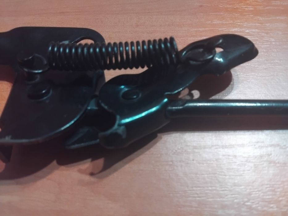 Продам велосипедную  подножку.