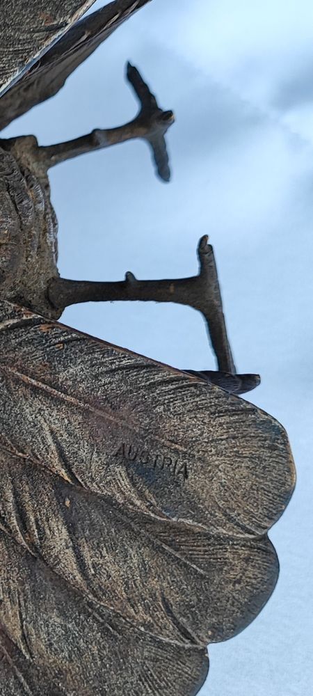 Rzeźba z brązu posąg z brązu ptak paw