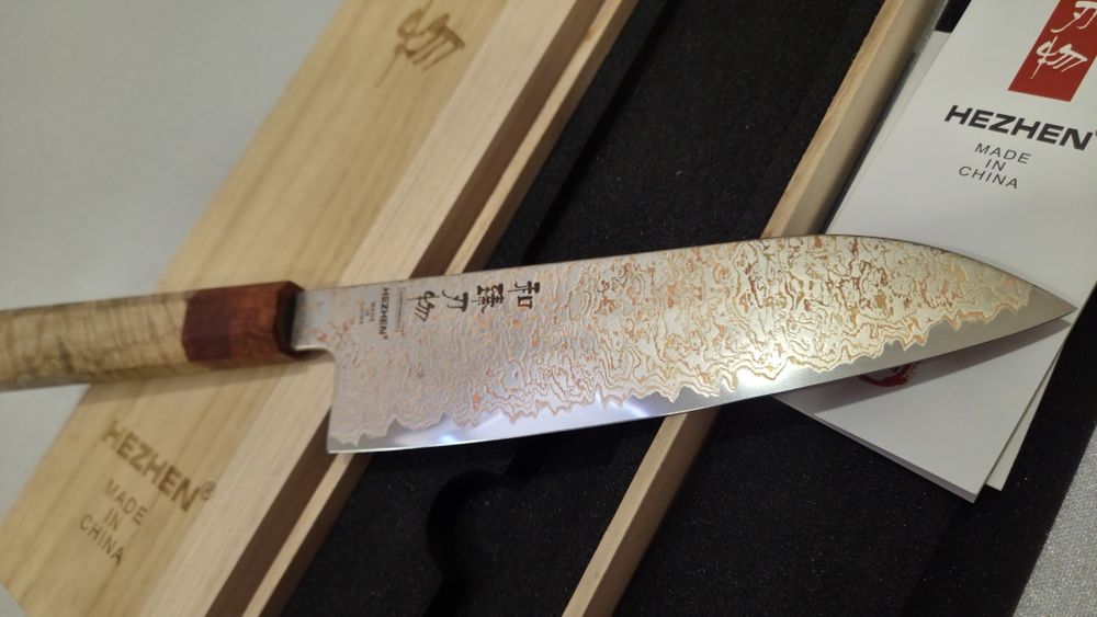 Професійний шеф-ніж Santoku HEZHEN (Дамаська сталь, 37 шарів)