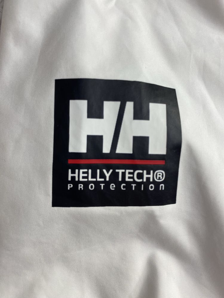 Кутрка Helly Hansen