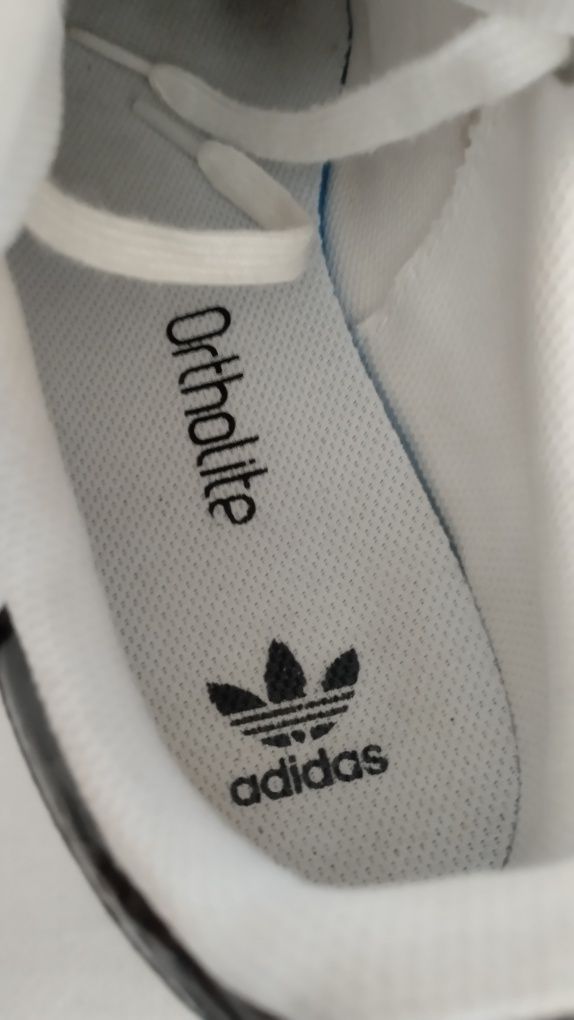 Кроссовки Adidas