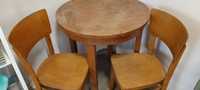 Stół plus dwa krzesła