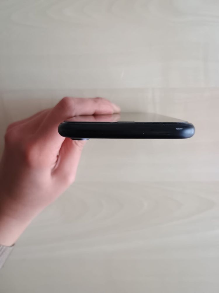 Iphone XR   64 GB
