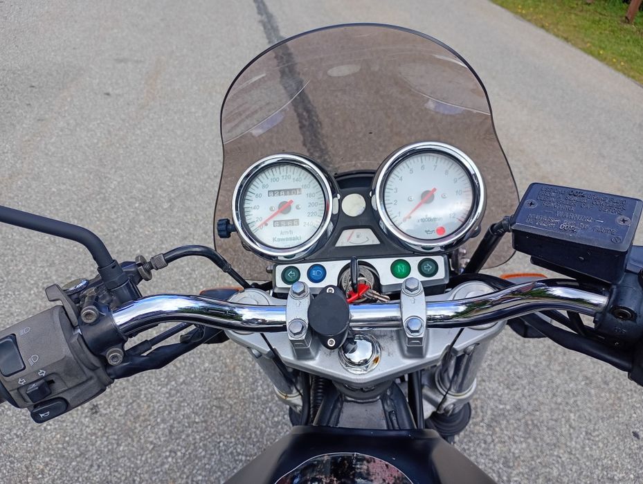 Kawasaki zr 750F nie Suzuki Bandit