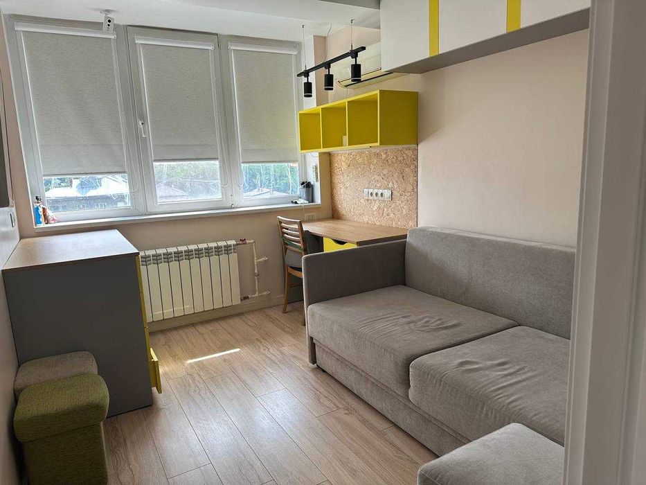 Сдам  на длительный срок 3 кв , м Научная