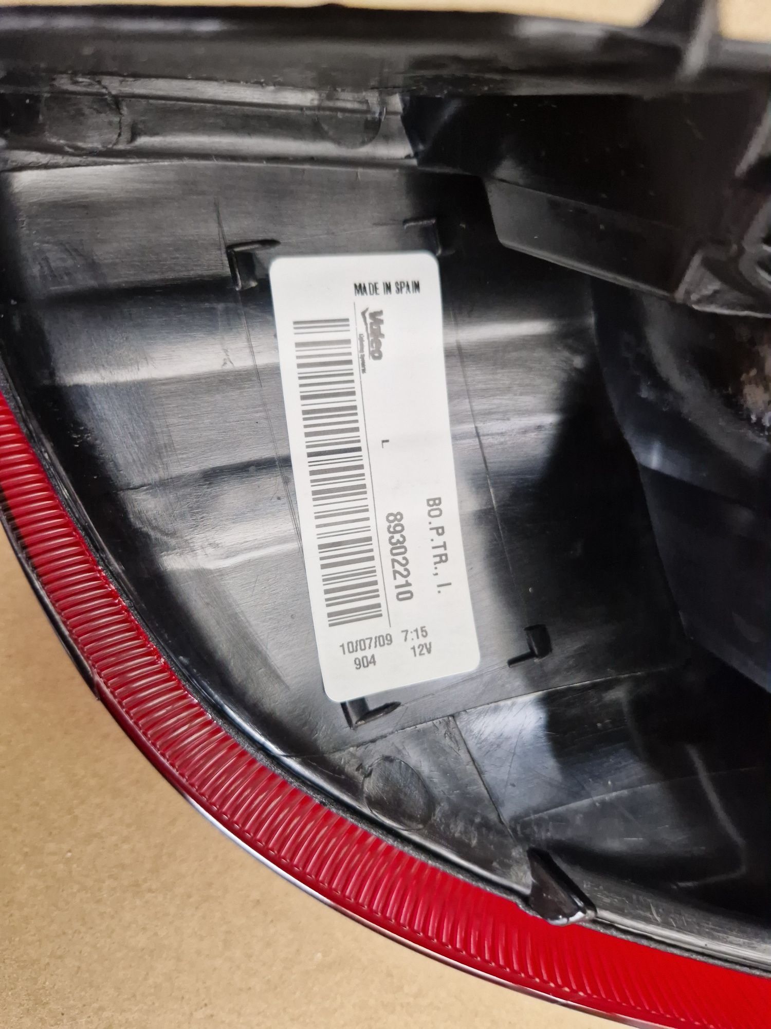 Lampa tylna corsa c nowa orginalna