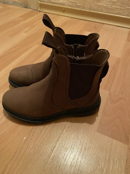 Демисезонные ботинки Зара ( челси) на мальчика