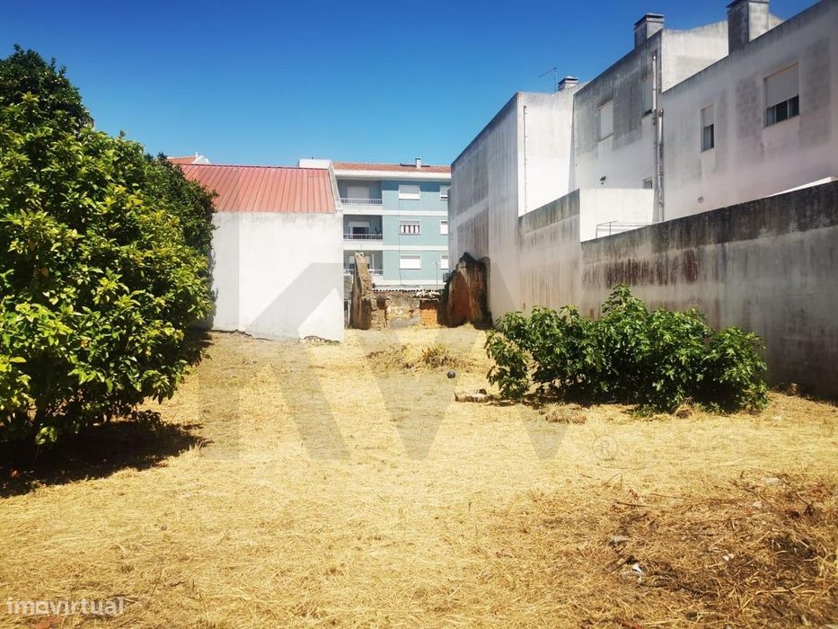 Nova Construção - Terreno Urbano para construção de Edifício de habita