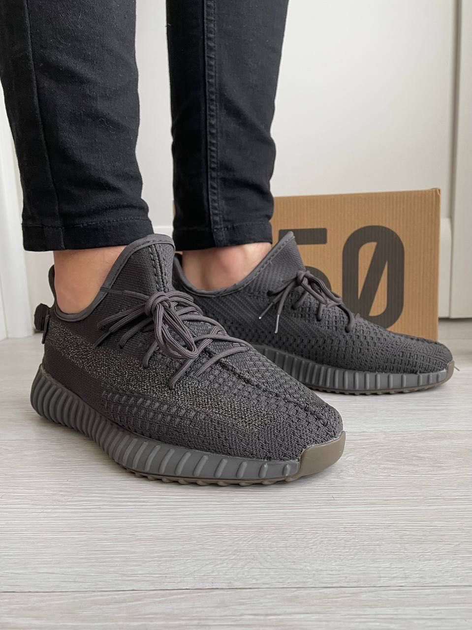 Кроссовки Adidas Yeezy Boost 350 V2 made in India