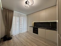 Простора однокімнатна ЖК Фемелі Плаза