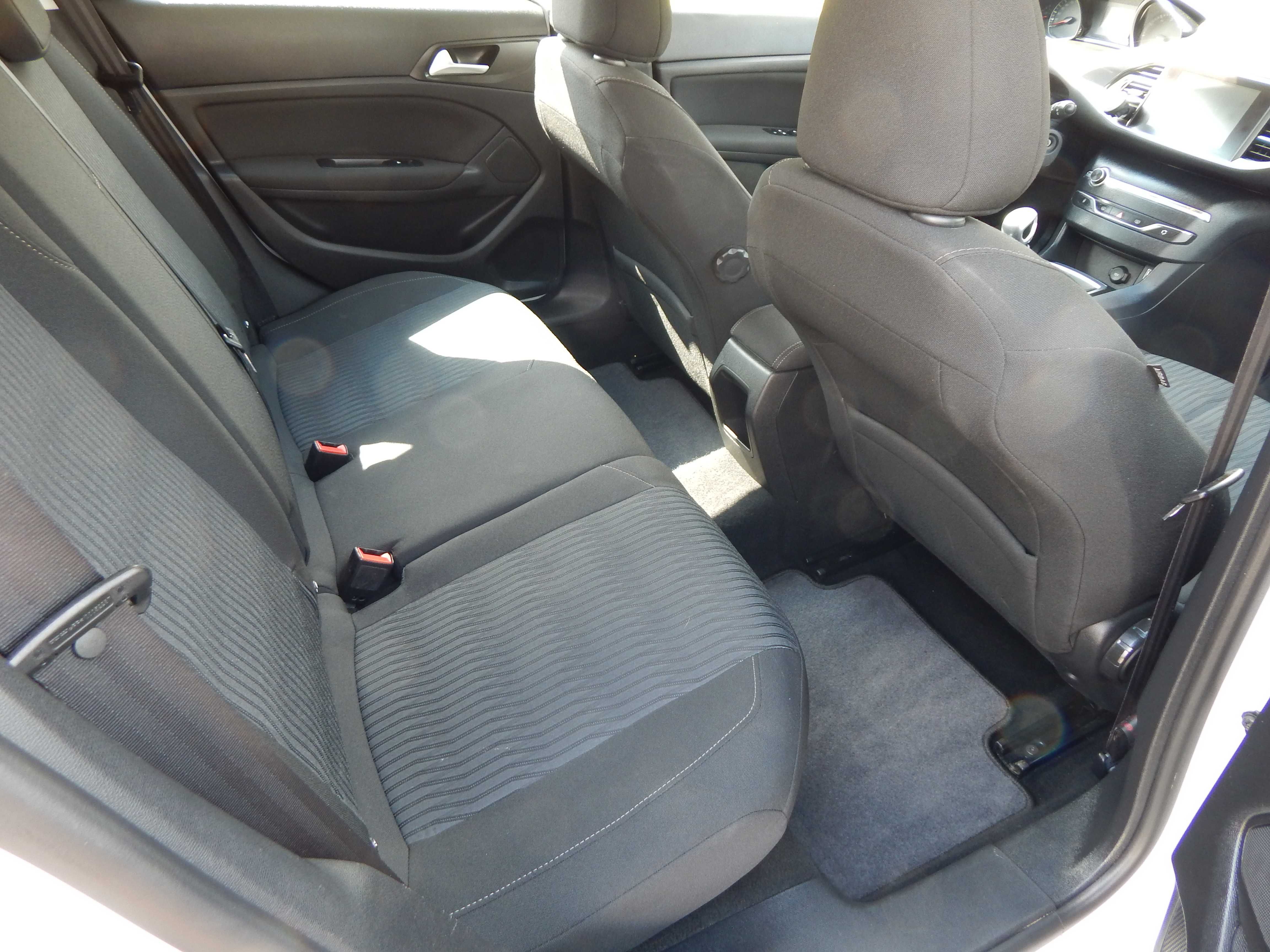 Peugeot 308 - 1.6 HDI -120km- rok 2015 -Zadbany Bezwypadkowy !!!