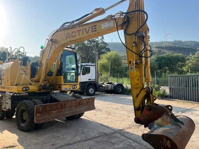 komatsu PW148-10