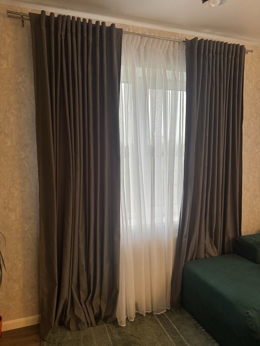 Продам штори на два вікна блекаут висота 2.67 м