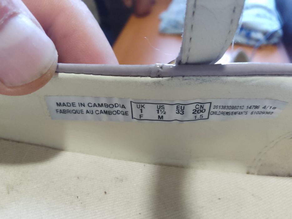 Туфельки лаковые на девочку