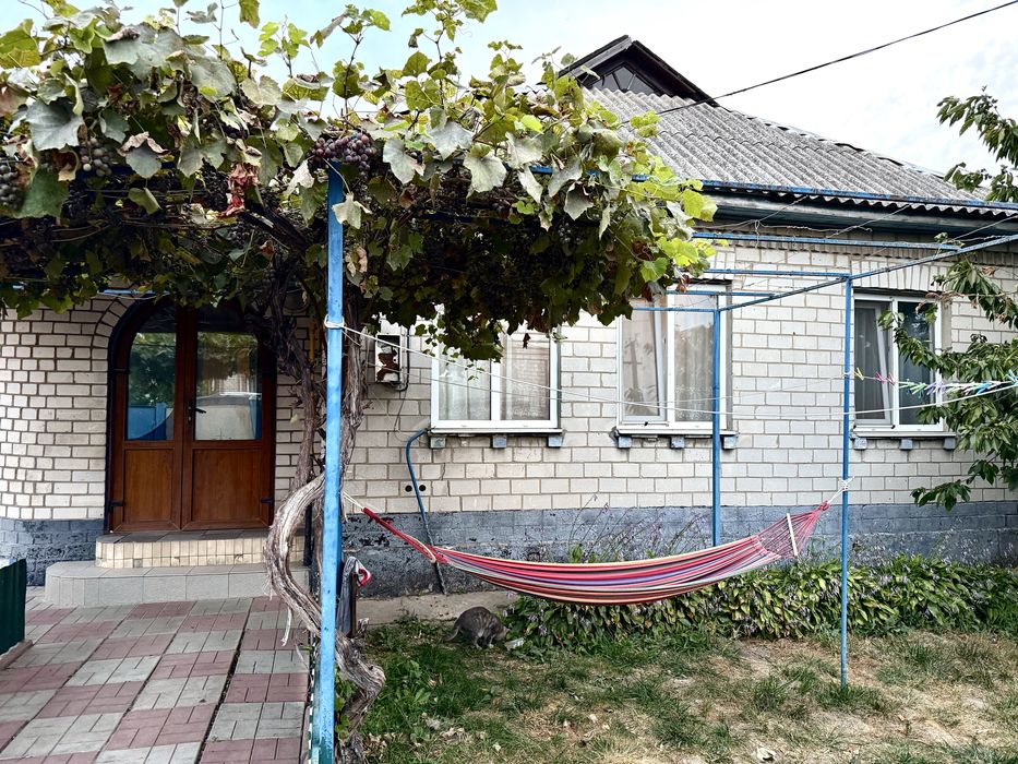 Продається житловий будинок в місті Бобровиця
