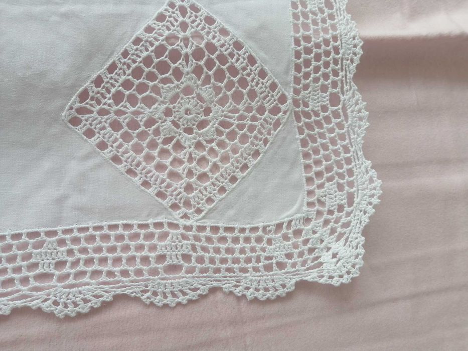 Toalhas de renda e bordadas camilha novas