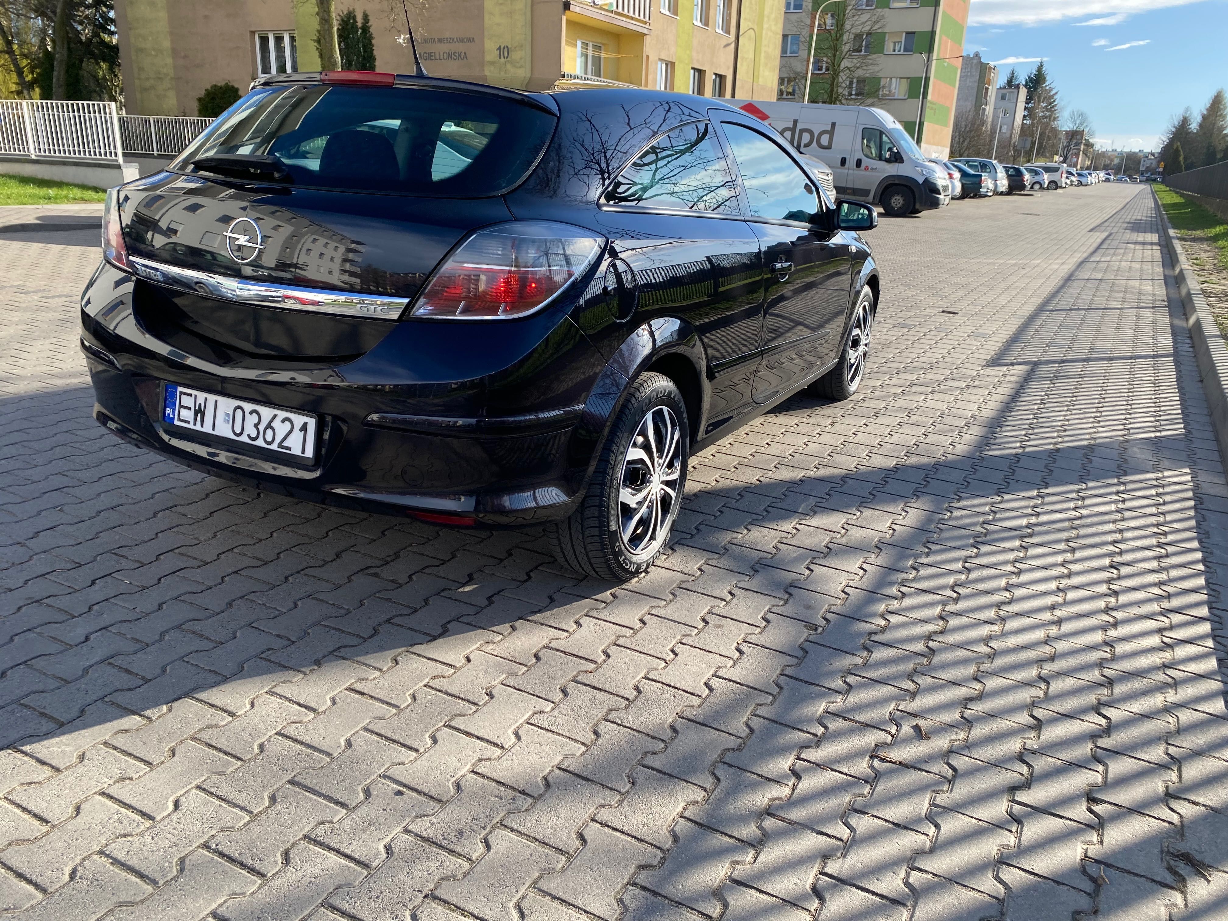 Opel Astra 1.6 GTC