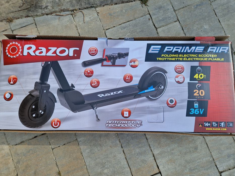 Hulajnoga elektryczna Razor Prime Air