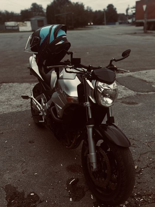 Suzuki GSR 600 2006