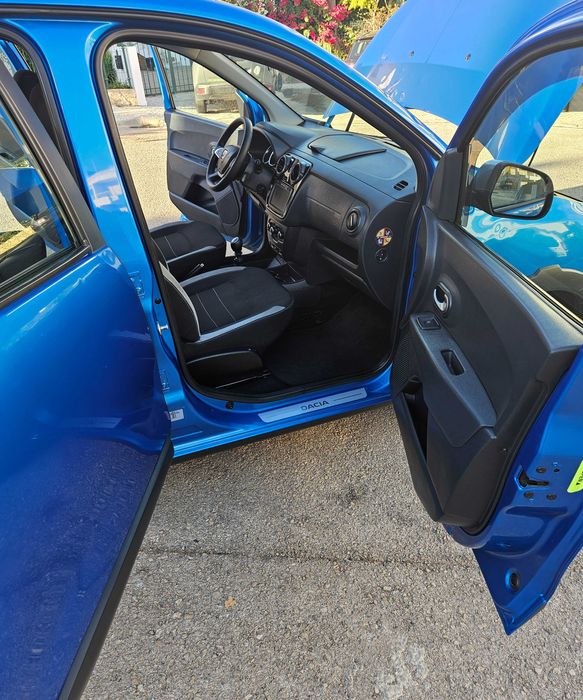 Dacia Lodgy 1.5 Blue dCi 115cv Stepway 7L