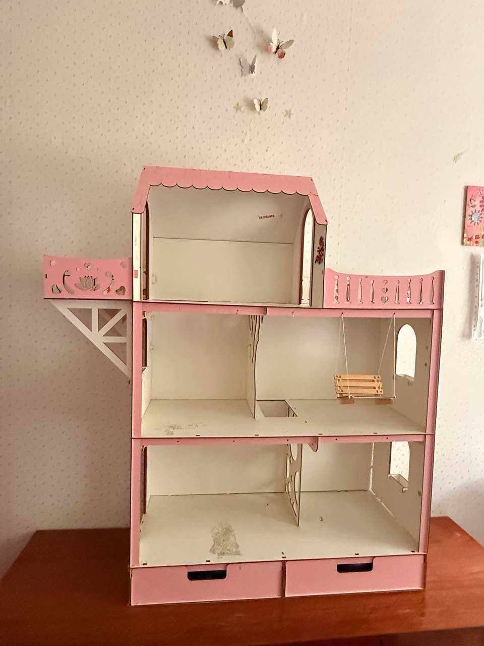 Дитячий кукольний будинок та кукольні меблі