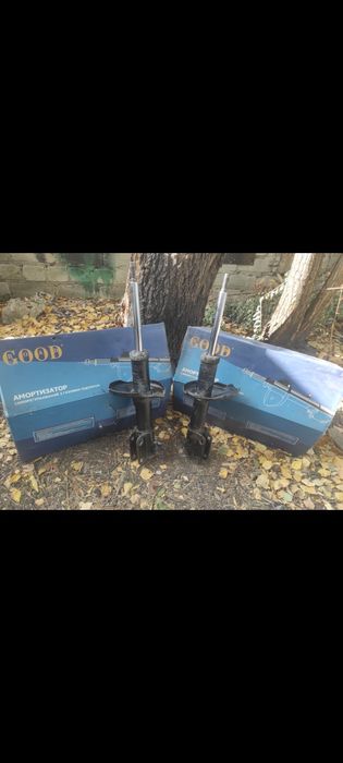 Передним стойки Шевроле Лачетти 1400гр за две.