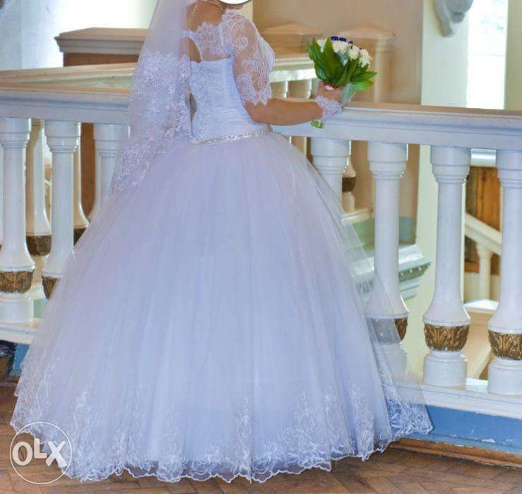 Свадебное платье